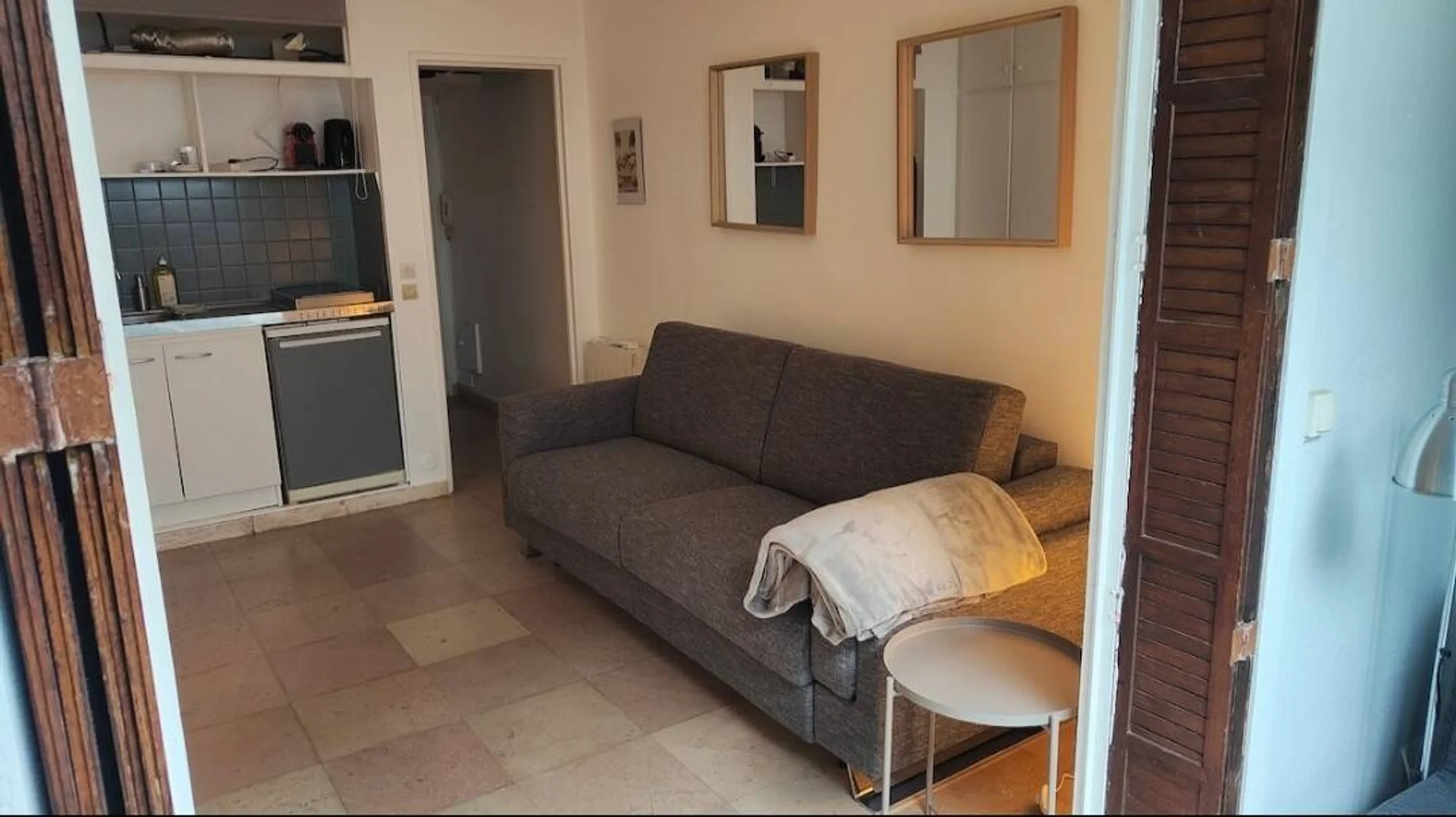 Budget-friendly student room close to campus in 