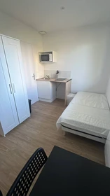 Quarto barato em Angers