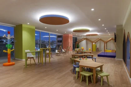 Dairenin tamamı konumu Av. Naciones Unidas N37 Edificio ONE, 25 29 görüntüsü