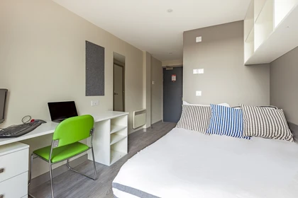 Chambre à louer dans un appartement en colocation à Oxford