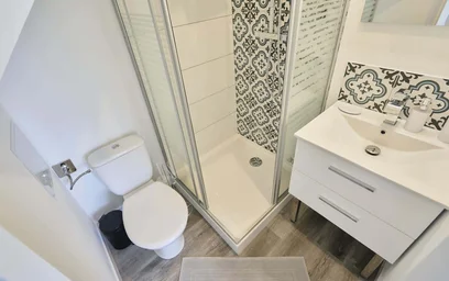Habitación privada en 20 Rue de la Gare, 59110 La Madeleine, France, imagen 4 de 24