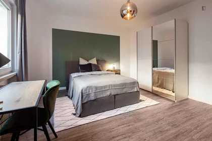 Private room at Emil-Claar-Straße, image 1 of 10