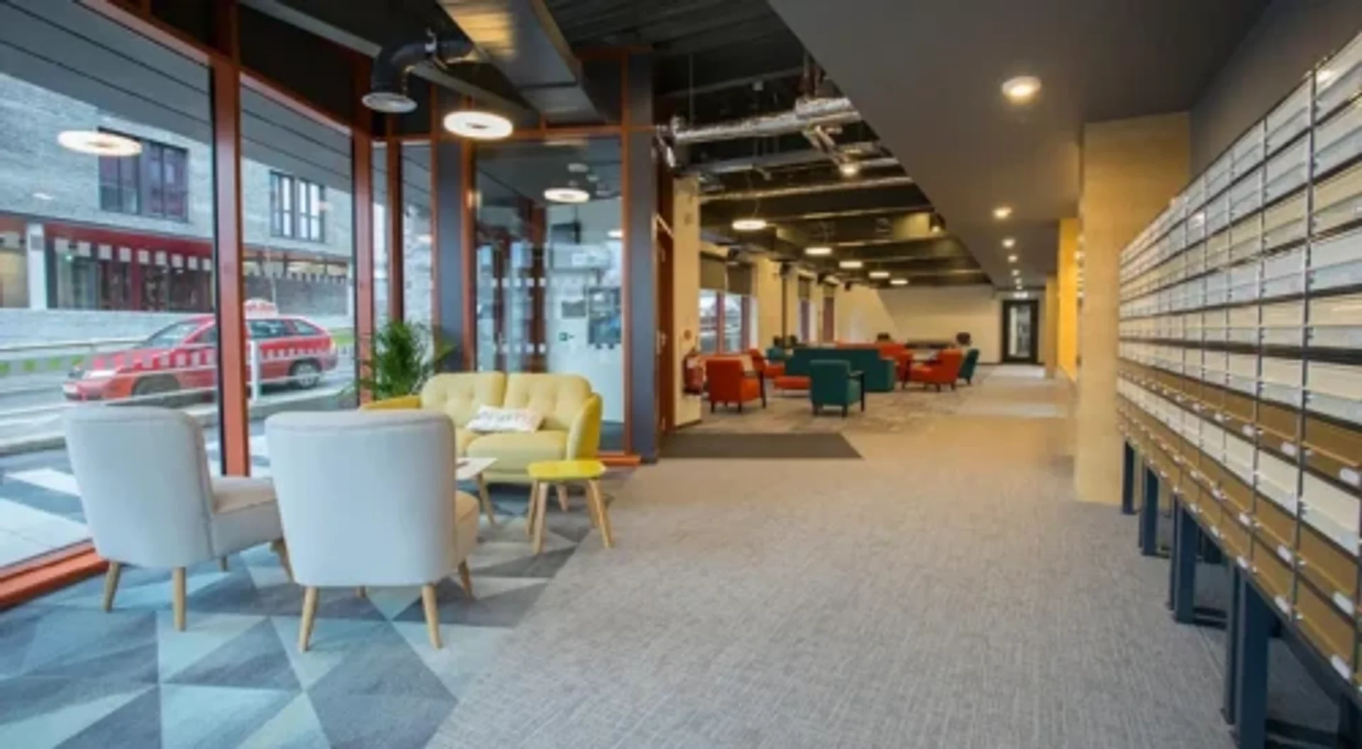 Functional student room perfect for studying in 