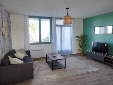 Alquiler de habitación en piso compartido en Nimes