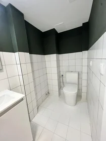Private room in residence at C. del Petirrojo, image 12 of 49