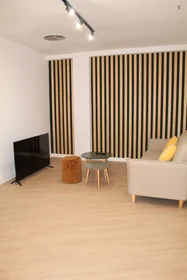 Private room in residence at C. del Petirrojo, image 17 of 49
