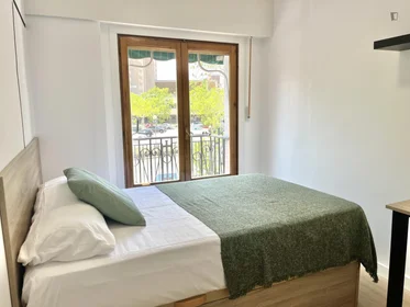 Private room in residence at C. del Petirrojo, image 5 of 49