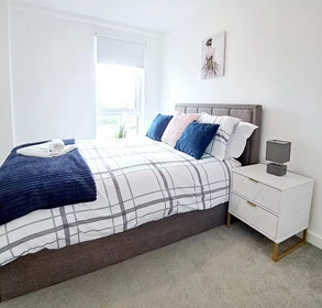 Apartamento totalmente mobilado em Salford