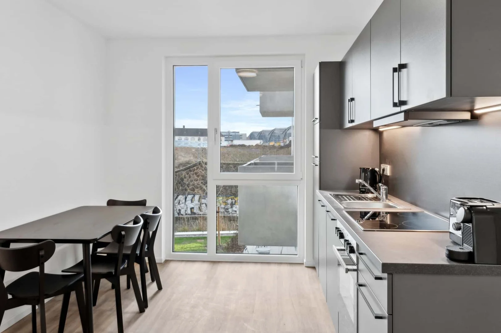 Budget-friendly student room close to campus in 