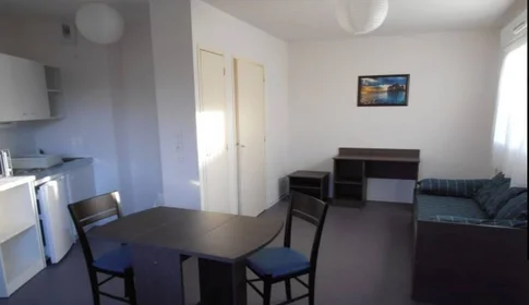 Privatzimmer im Wohnheim in der Nantes, 44300, bild 2 von 32