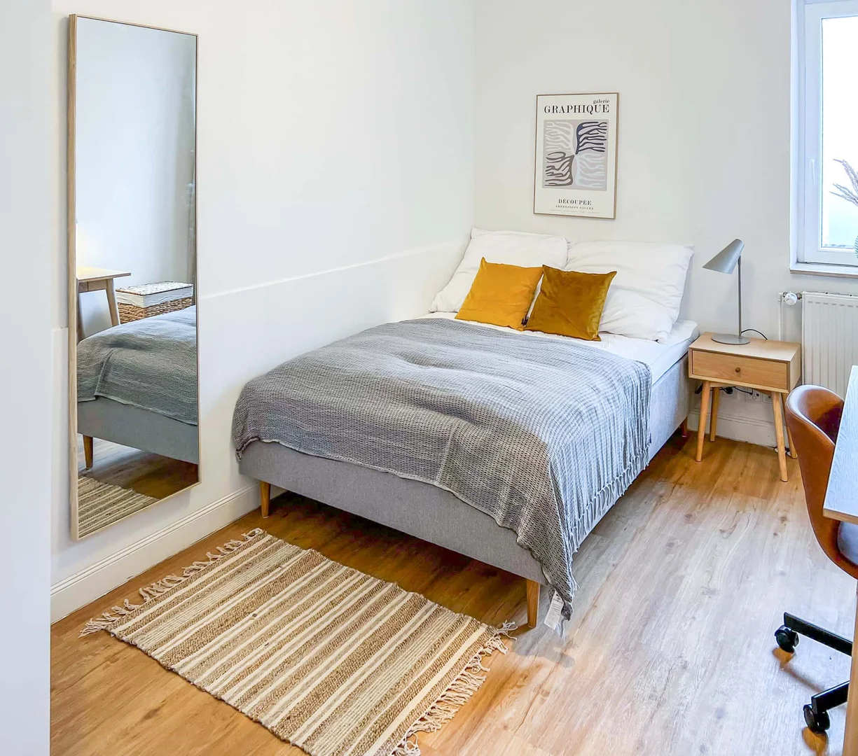 Habitación estudiantil económica cerca del campus en 