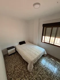 Habitación privada en C. Amalio Gimeno, imagen 1 de 10