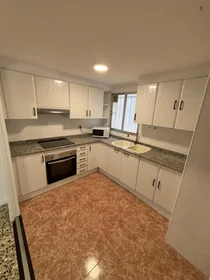 Privatzimmer in der C. Amalio Gimeno, bild 4 von 13