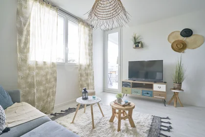 Quarto privado em 11 rue Jacques Offenbach, imagem 2 de 25