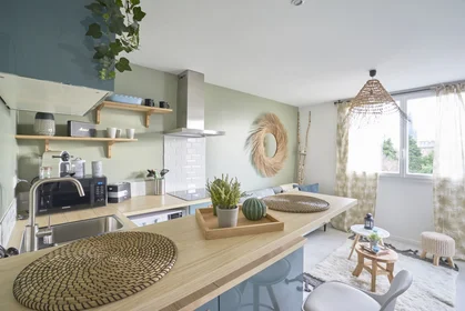 Quarto privado em 11 rue Jacques Offenbach, imagem 13 de 25