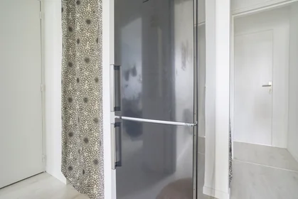 Quarto privado em 11 rue Jacques Offenbach, imagem 15 de 25