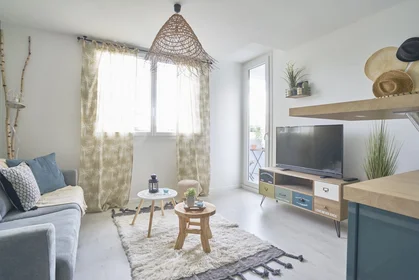 Quarto privado em 11 rue Jacques Offenbach, imagem 3 de 25