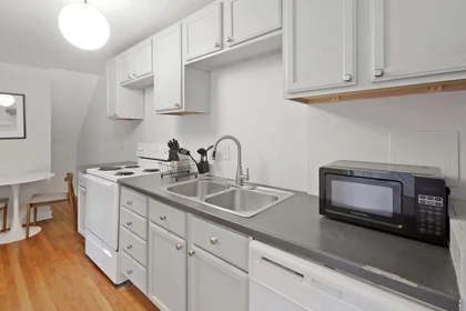 Habitación privada en #865: Brookland Washington DC 20017, imagen 11 de 12