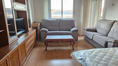 Chambre privée à Calle Tomillar, image 5 de 18