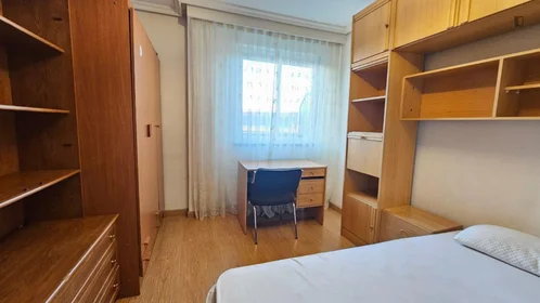 Chambre privée à Calle Tomillar, image 7 de 16