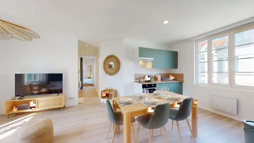Private room at 11 Rue Michel Servet, 21000 Dijon, France, image 14 of 17