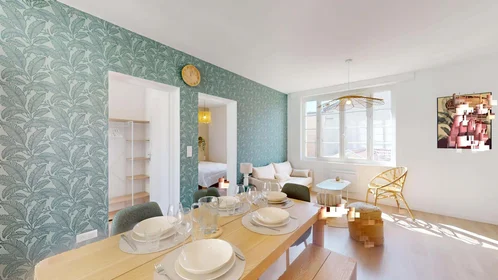 Private room at 11 Rue Michel Servet, 21000 Dijon, France, image 16 of 17