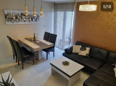Entire apartment at Pujanke ulica 28, image 5 of 18