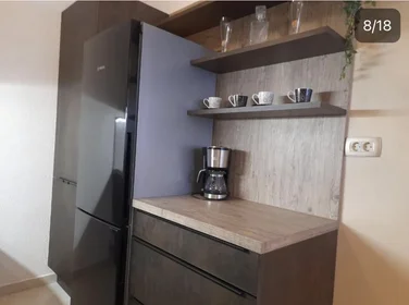 Entire apartment at Pujanke ulica 28, image 6 of 18
