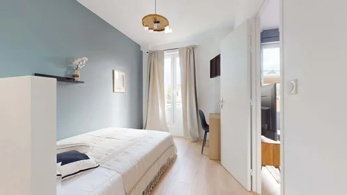 Stanza privata in 10 Rue de Dijon, 33100 Bordeaux, France, immagine 6 di 21