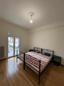 Athens de çift kişilik yataklı kiralık oda