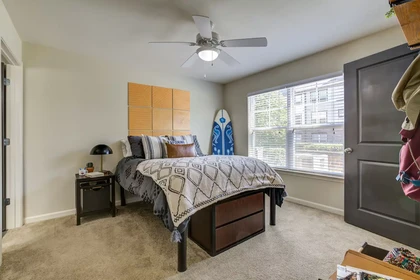 Cheap private room in Gainesville