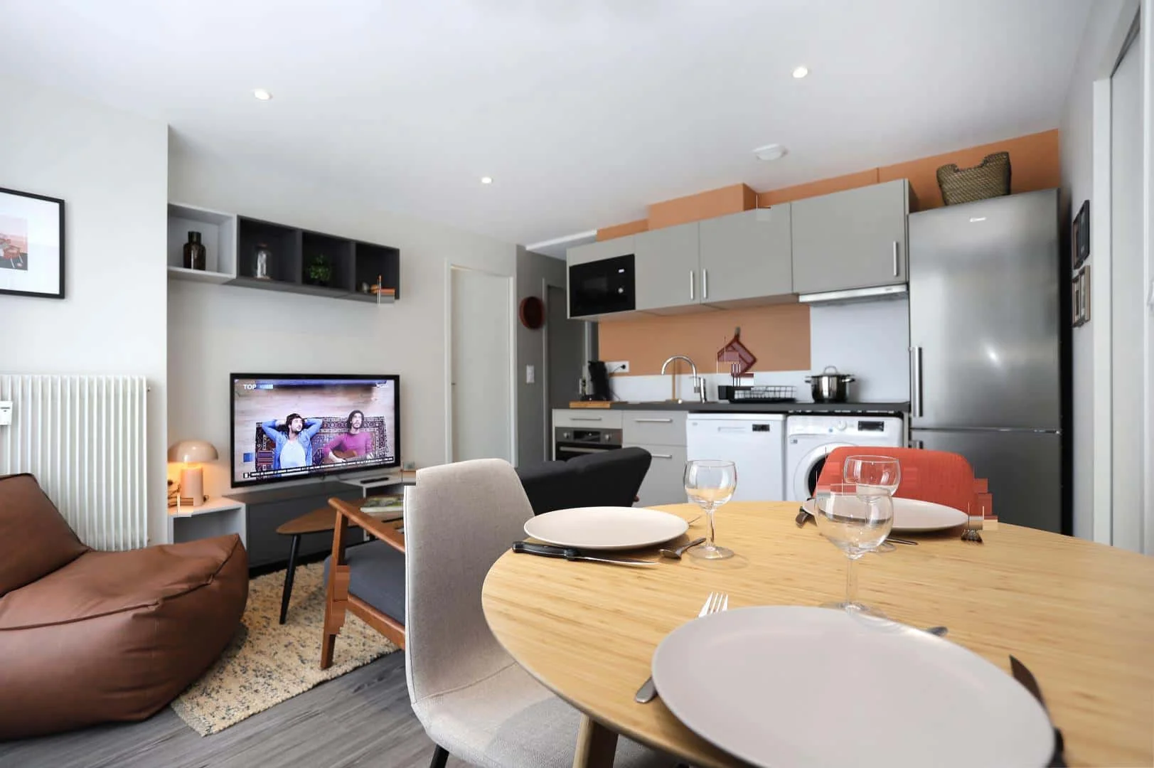 Habitación estudiantil económica con ubicación conveniente en
