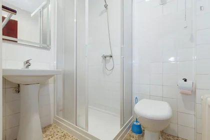 Stanza privata in Calle Pedro Antonio de Alarcón, immagine 14 di 18