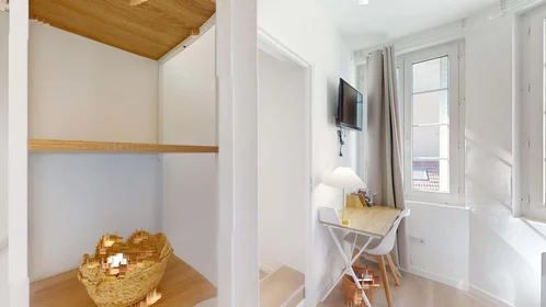 Stanza privata in 11 Rue Michel Servet, 21000 Dijon, France, immagine 3 di 18