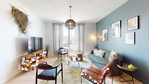 Private room at Cr Gambetta, 33400 Talence, France, image 11 of 28