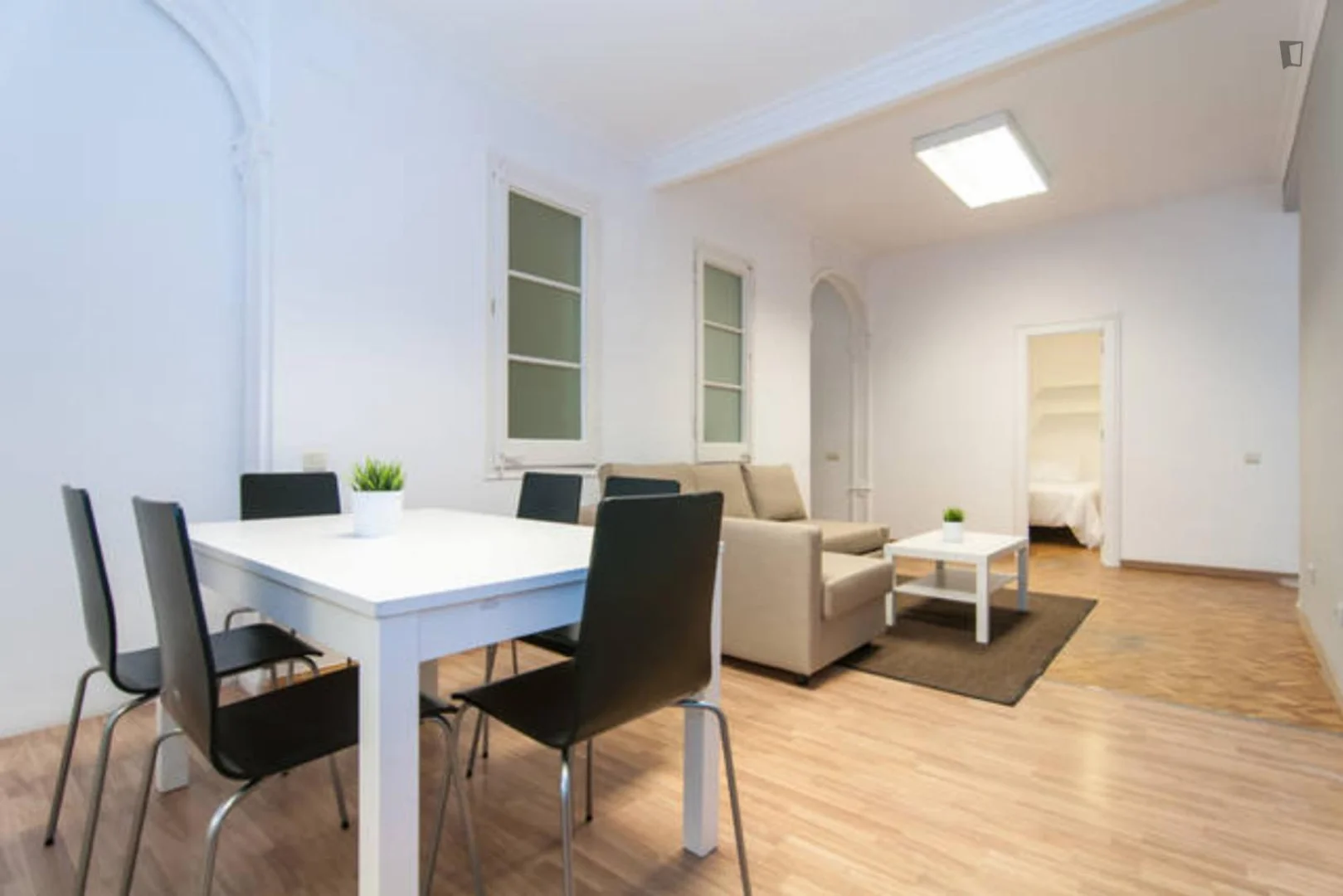 Habitación para estudiantes en  con modernas comodidades
