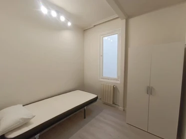 Alquiler de habitación en piso compartido en Pamplona-iruna