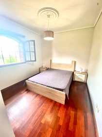 Quarto barato em Leiria