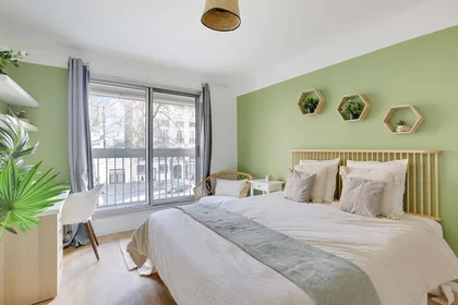 Private room at 78 Av. du Général Leclerc, 92100 Boulogne-Billancourt, France, image 2 of 16