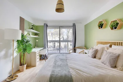 Private room at 78 Av. du Général Leclerc, 92100 Boulogne-Billancourt, France, image 5 of 16