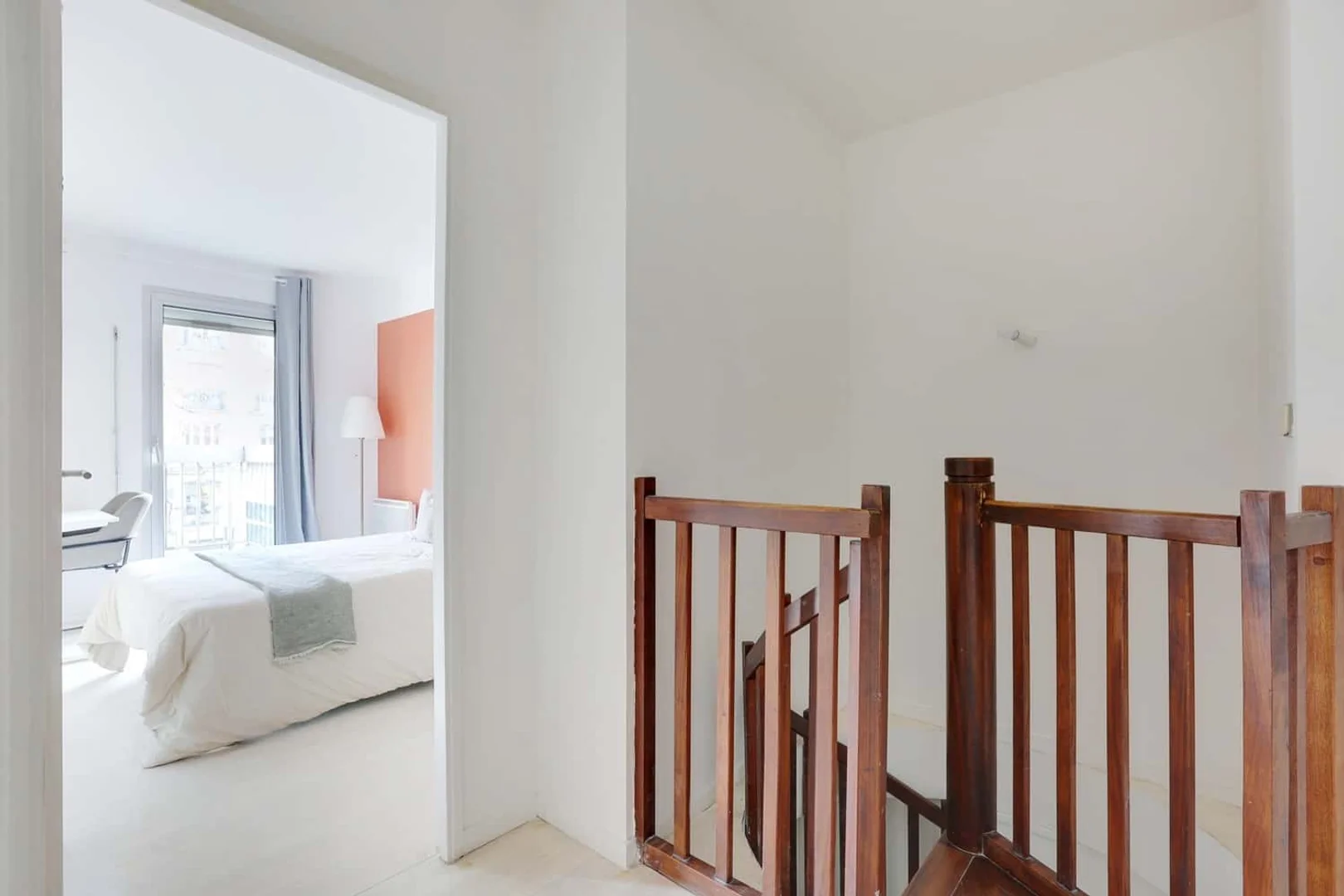 Habitación en apartamento estudiantil en alquiler en , completamente amueblado
