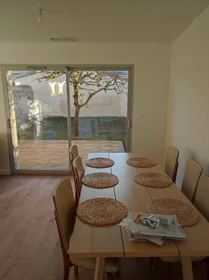 Private room at Bègles, 33130, image 1 of 10