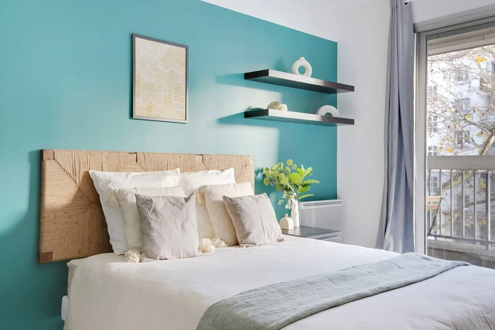 Chambre confortable pour étudiants disponible dans 