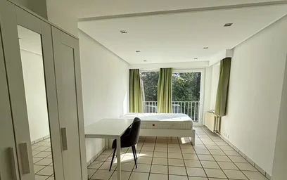 {area} de ucuz özel oda