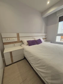 Alojamiento con 3 habitaciones en Gijon