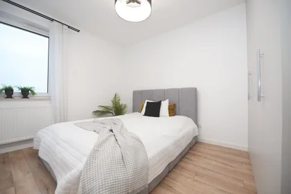 Logement entier à Błogosławionej Karoliny 25, image 1 de 5