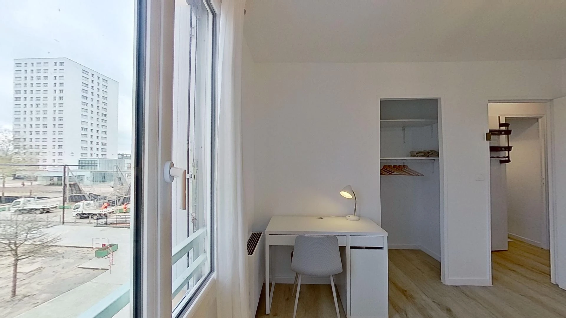 Chambre confortable pour étudiants disponible dans 