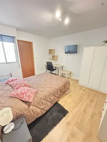 Privatzimmer in der Carrer de Fèlix Breva, bild 1 von 8
