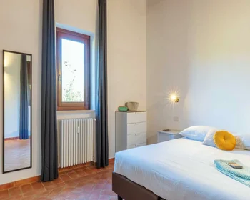 3 Zimmer Unterkunft in {area}