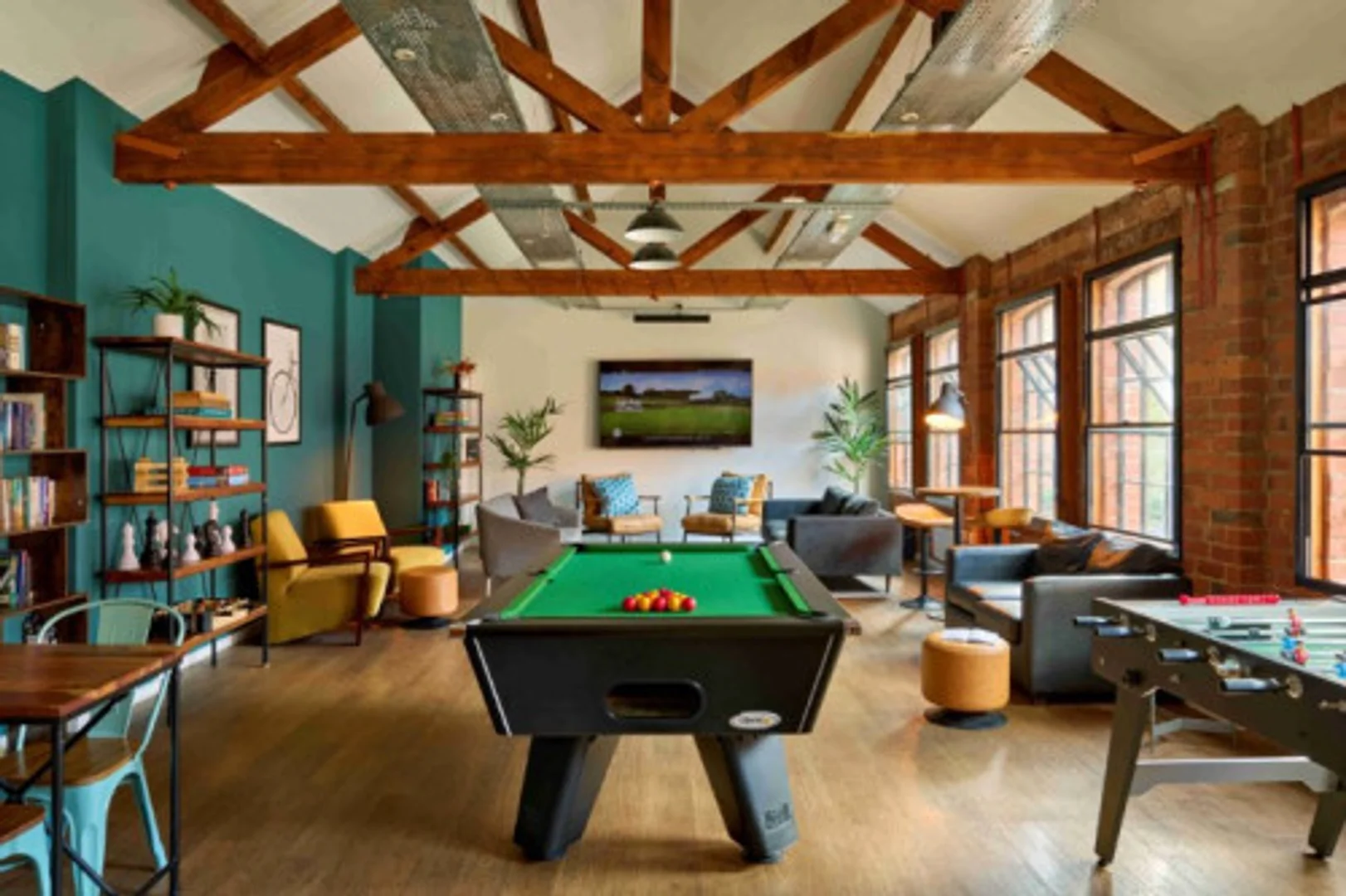 Budget-friendly student room close to campus in 